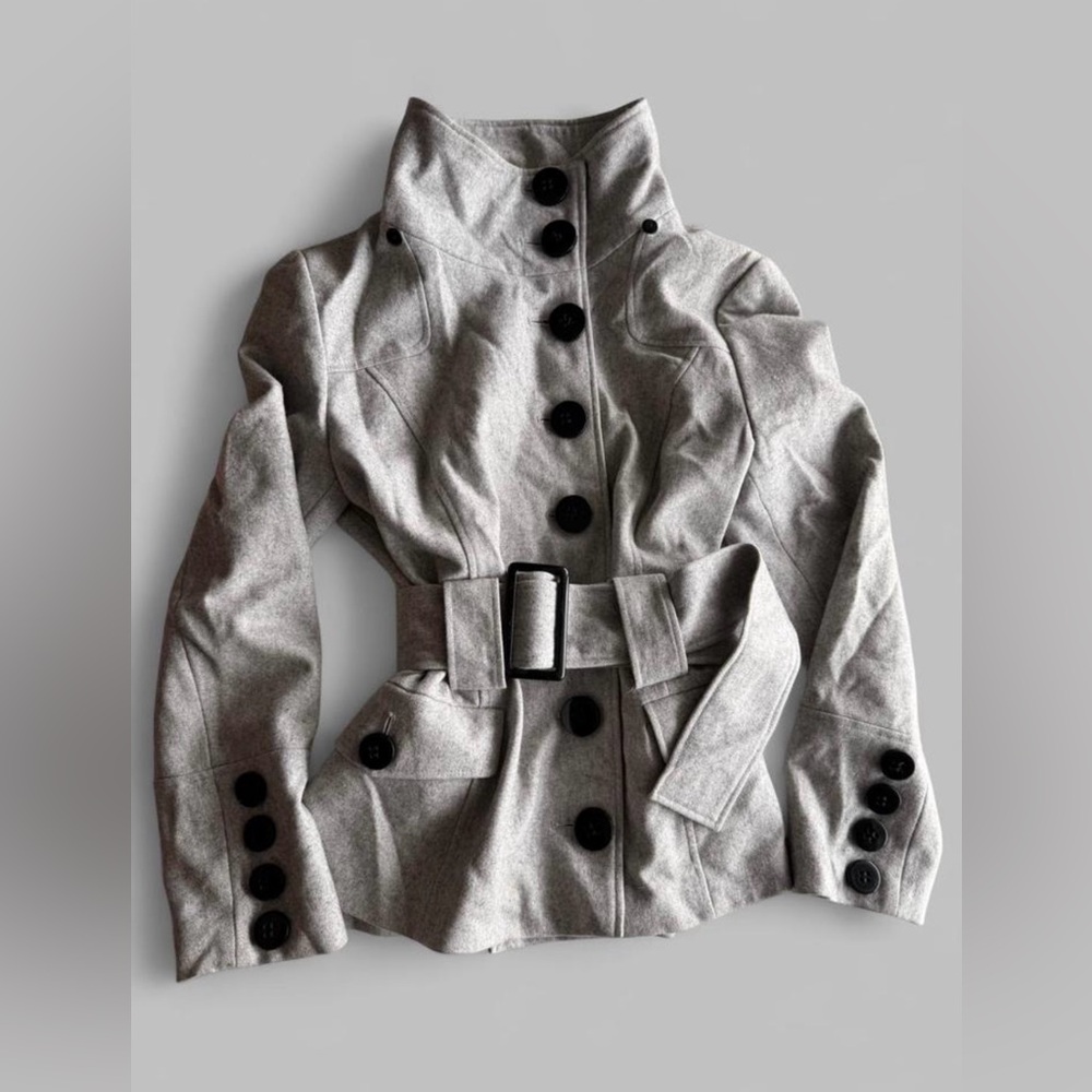 Snap Light Gray Belted Trench Coat with Black Buttons